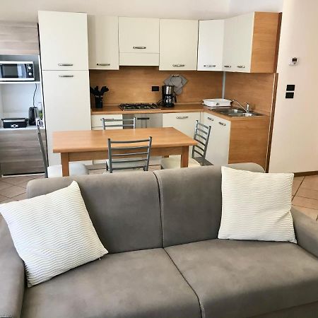 Il Ciottolo Apartments มัลเชซิเน ภายนอก รูปภาพ